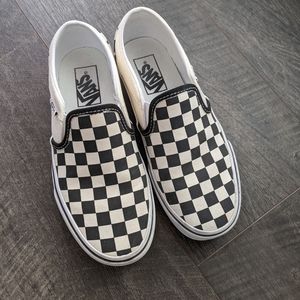Like New- Checkered vans